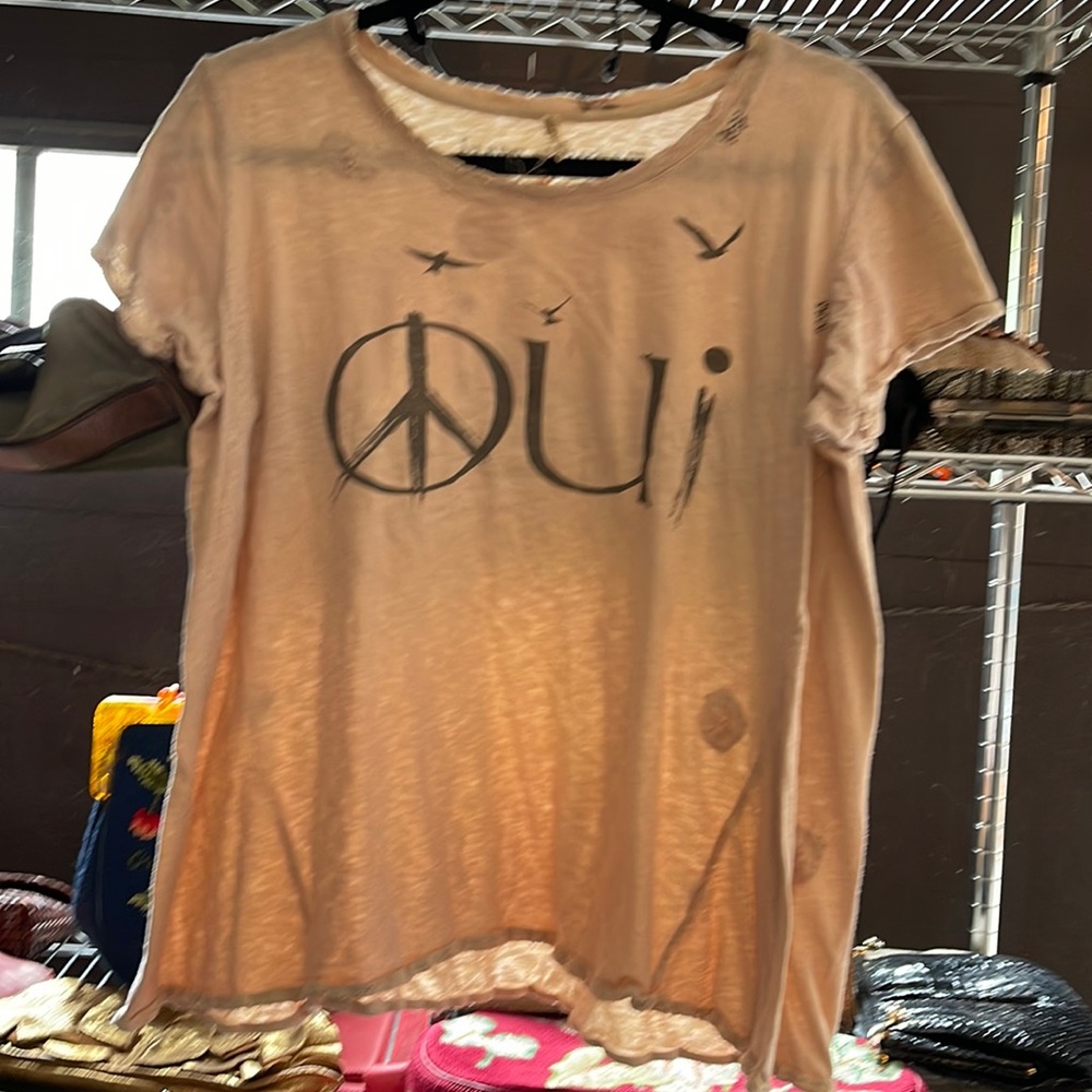 Magnolia Pearl Oui T shirt